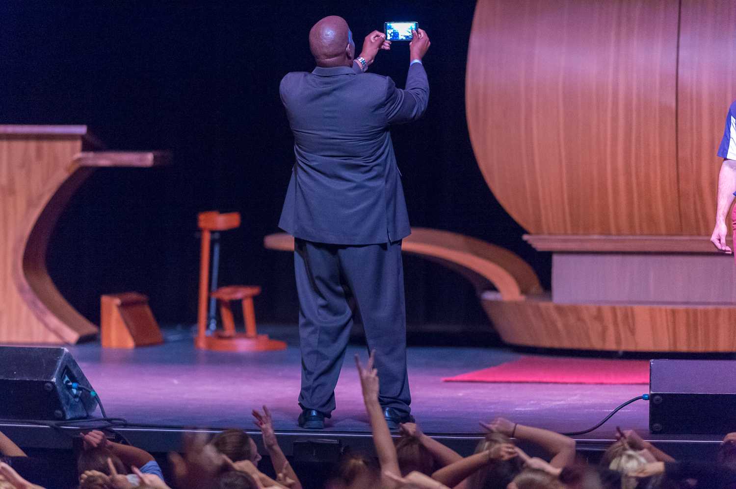 Interim Vice President of Student Affairs Corey King took a selfie with the crowd before the Summit in hope of “getting more hearts.” Photo by Max Jackson |  Photo Editor
