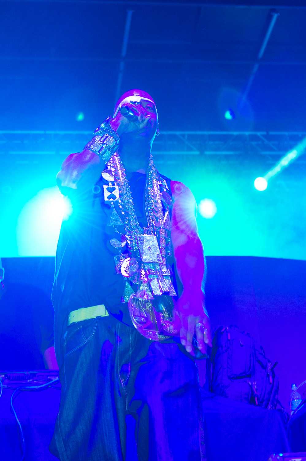 Slick Rick raps to “Childrens Story”, after his wife brought out his “old school” necklaces. Max Jackson | Photo Editor