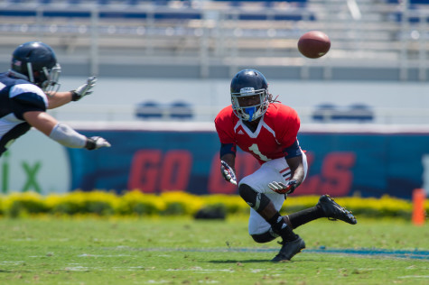 Lucky Whitehea dropped this ball, but he looked very spry on Saturday. Photo by Max Jackson