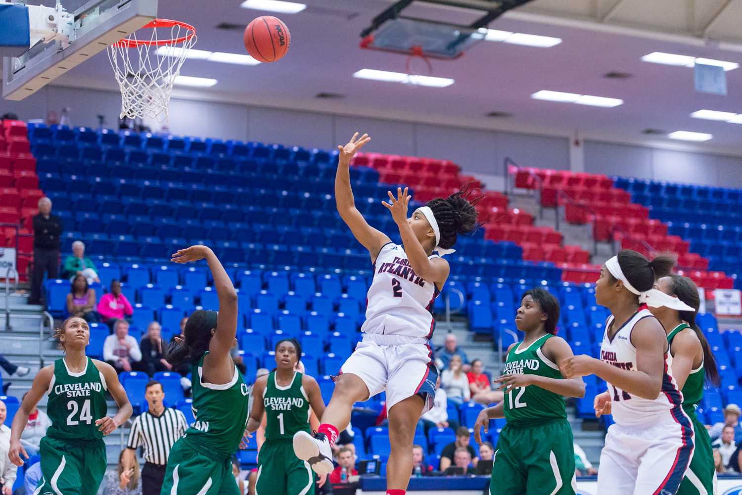 FAU guard Shaneese Bailey takes a successful jump shot in the second half to widen the Owls’ lead to three at 52-49. 