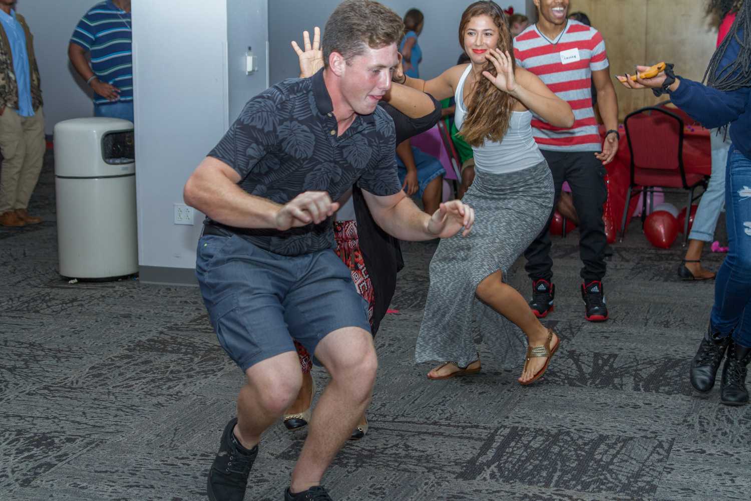 FAU students having a good time dancing at the “I've Got The Hoots For” event on Feb. 6th. 