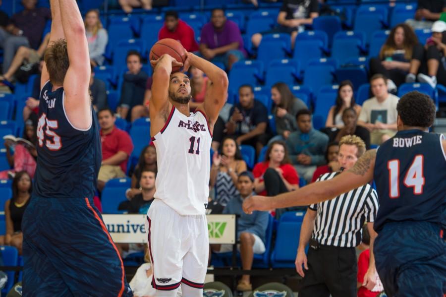 FAU forward Justin Raffington had seven points and four points in the Owls loss on Feb. 7. Photo by Max Jackson 