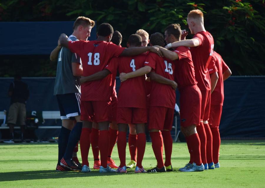 The Mems Soccer team gathers during their game versus Jacksonville this year. The Owls were unable to gain their first win of the season this weekend, falling to both NIU and Loyola-Chicago. Ryan Lynch|Sports Editor