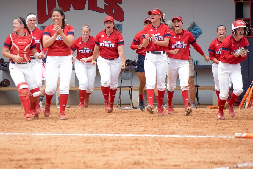 FAU+players+run+out+of+the+dugout+after+the+game+winning+run+crosses+the+plate+in+the+bottom+of+the+eighth+inning+on+April+3+during+the+Owls+game+versus+Louisiana+Tech.+Ryan+Lynch+%7C+Multimedia+Editor