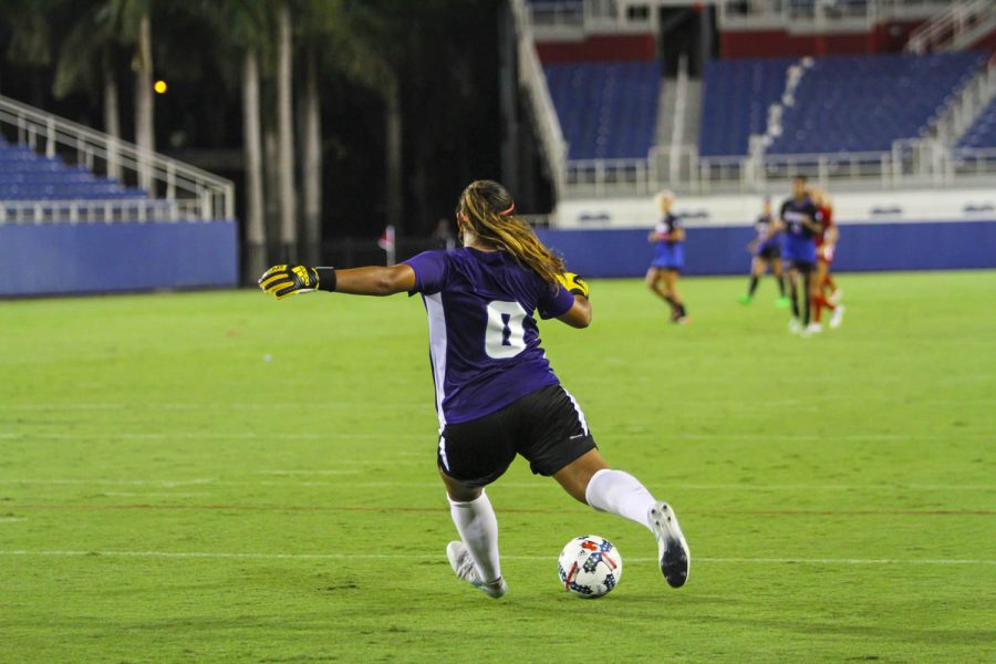 FAU goalkeeper Jennifer Ocampo (0) kicks the ball during a goal kick. Photo by: Alexander Rodriguez