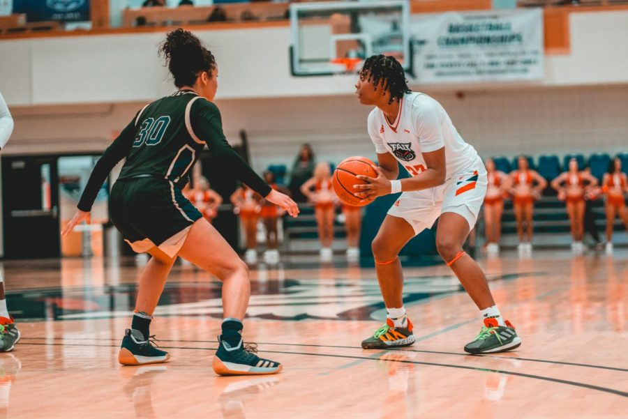 Freshman guard Tanyia Gordon had a breakout game scoring 26 points in the win against FIU. Photo by: Alex Liscio.