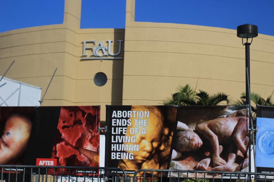 The+abortion+protest+on+Thursday+at+the+Boca+campus.+Photo+by+Eston+Parker+III+