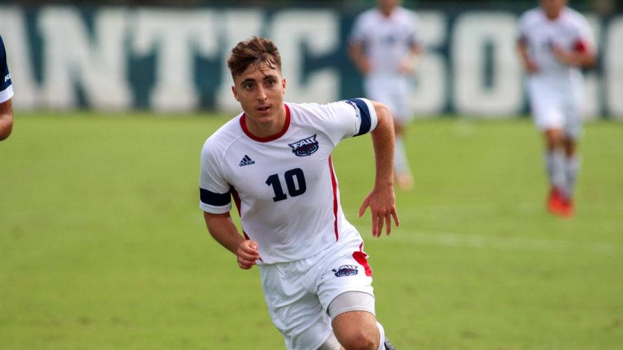 Nacho Alastuey in action against FIU on October 30, 2021.