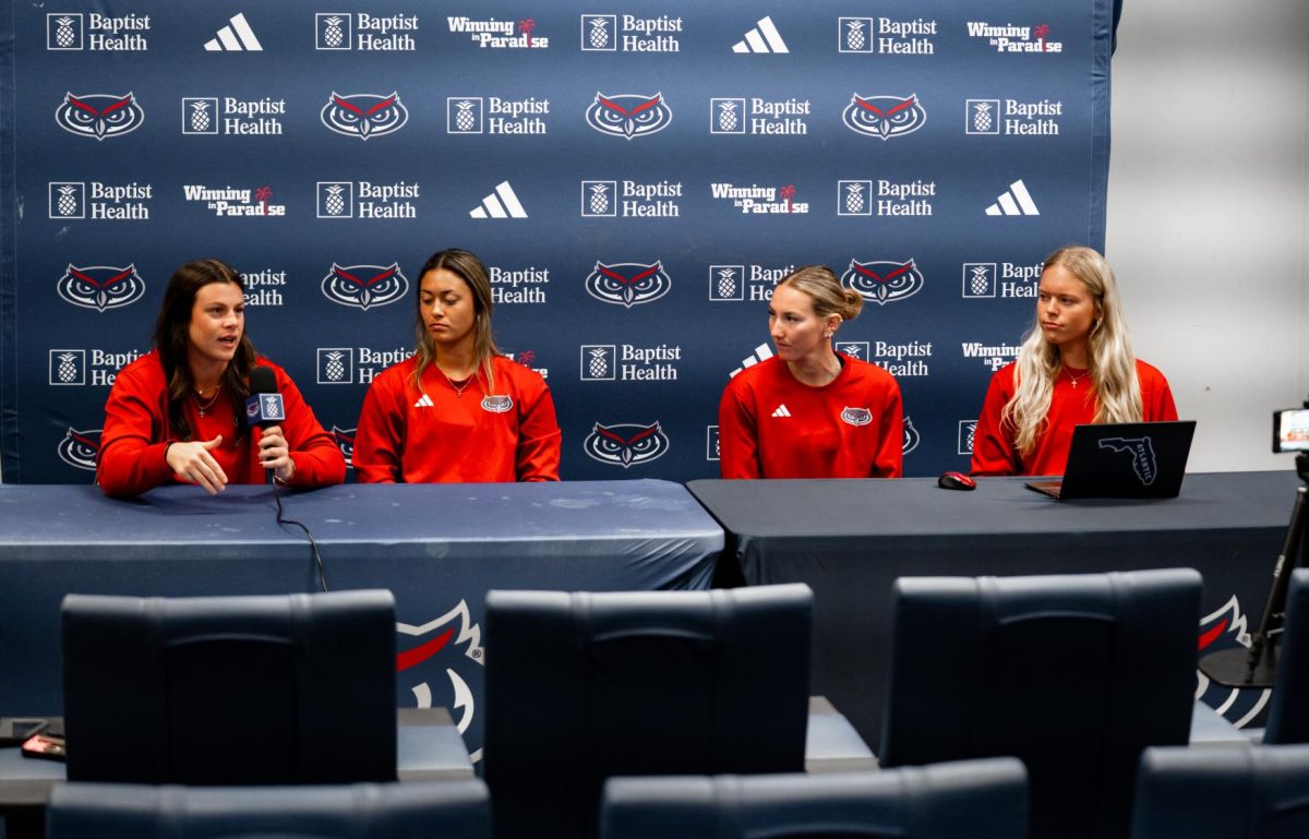 (From left to right) Chloe Yeatts, Jesiana Mora, Cameryn Orland, and Autumn Courtney talking at FAU softball’s 2026 Media Day on Tuesday, Jan. 27.
