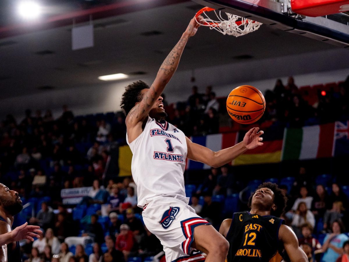 FAU forward Devin Williams dunks on a drive to the basket during FAU’s 76-75 loss to East Carolina University at Eleanor R. Baldwin Arena on Sunday, Feb. 1 2026.