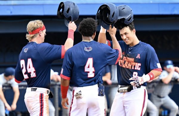 The Owls put together their most complete weekend of the season so far, sweeping Villanova and winning three games in a row, by scores of 11-4, 11-5, and 15-5.